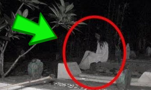 Kisah Kyai Pamungkas:  MAKAM PESUGIHAN