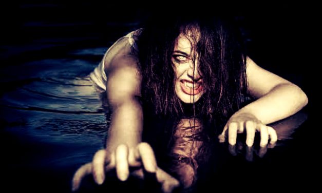 Kisah Kyai Pamungkas: HANTU CANTIK PENGGODA NELAYAN