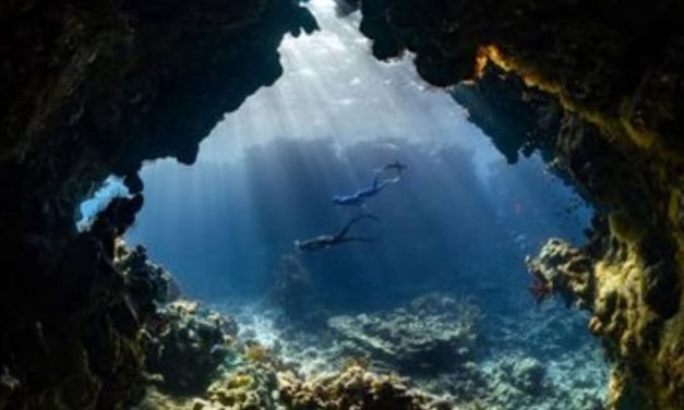 Panggonan Wingit: SUNGAI ANEH DI DASAR LAUT
