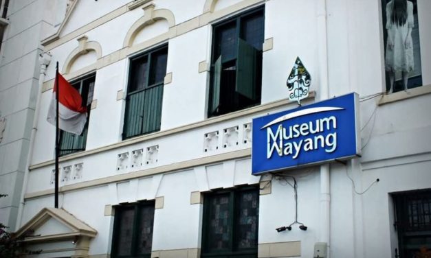 Panggonan Wingit: SUARA-SUARA GAIB DI MUSIUM WAYANG, JAKARTA BARAT