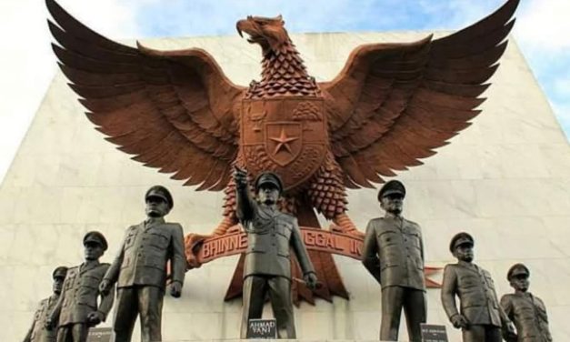 Panggonan Wingit: MISTIS DI LUBANG BUAYA