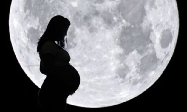 Kisah Kyai Pamungkas: MEMBANTU PERSALINAN GENDERUWO