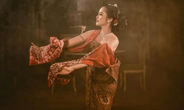 Kisah Kyai Pamungkas: MISTIS DI BALIK PAGELARAN TAYUB