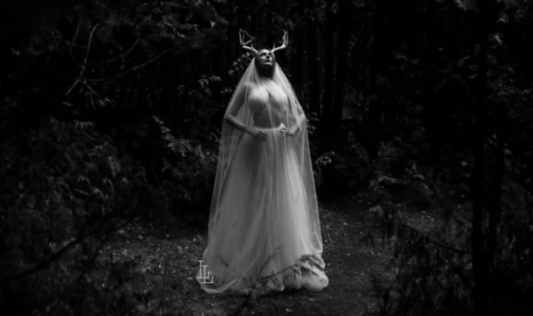 Kisah Kyai Pamungkas: HANTU CANTIK PENUNGGU LEBAK JERO, GARUT