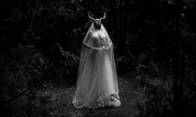 Kisah Kyai Pamungkas: HANTU CANTIK PENUNGGU LEBAK JERO, GARUT