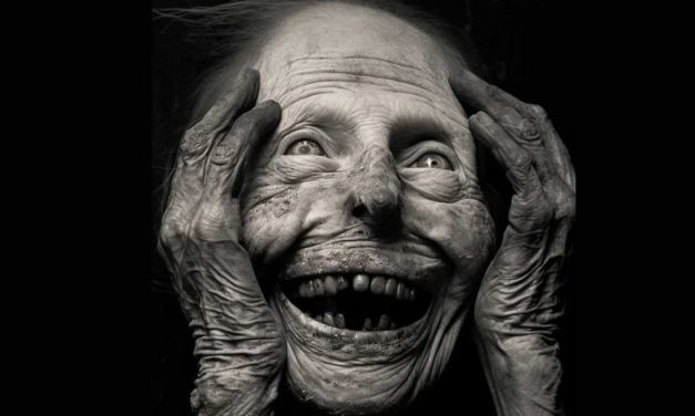 Kisah Kyai Pamungkas: HANTU DUKUN BERANAK