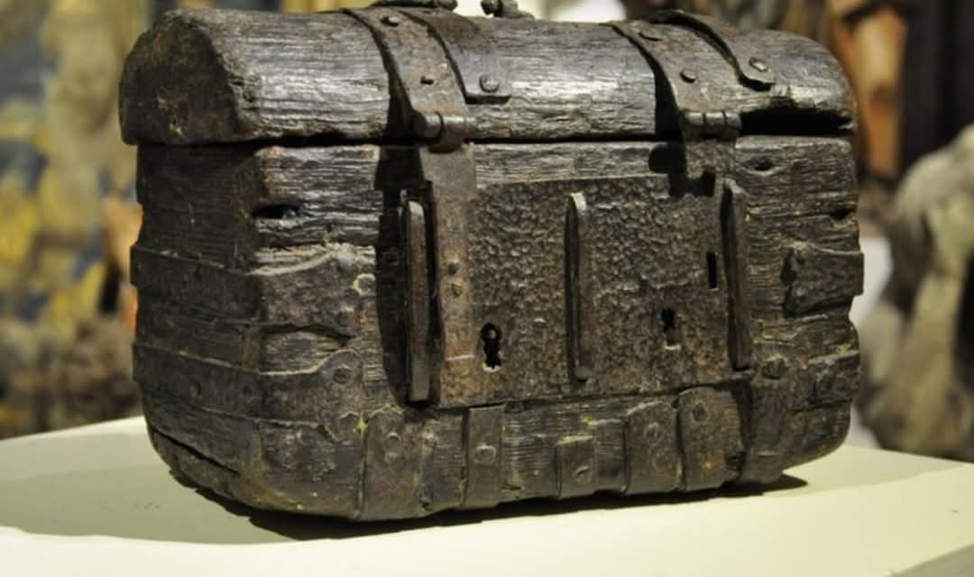 Kisah Kyai Pamungkas: PERBURUAN HARTA KARUN BUNG KARNO