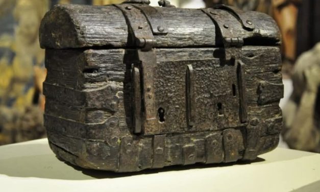 Kisah Kyai Pamungkas: PERBURUAN HARTA KARUN BUNG KARNO