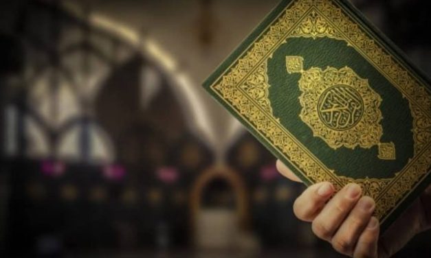 Konsultasi Kyai Pamungkas: MEMBACA AL-QUR’AN SAAT SEX, BOLEHKAH?