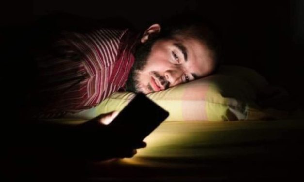 Konsultasi Kyai Pamungkas: SUAMI SUKA FILM PORNO, ISTRI PILIH PISAH RANJANG