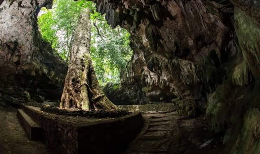 Panggonan Wingit: KUNTILANAK GOA RANCANG KENCONO, JOGJA
