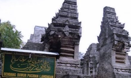 Panggonan Wingit: SUNAN SENDANG DUWUR, LAMONGAN