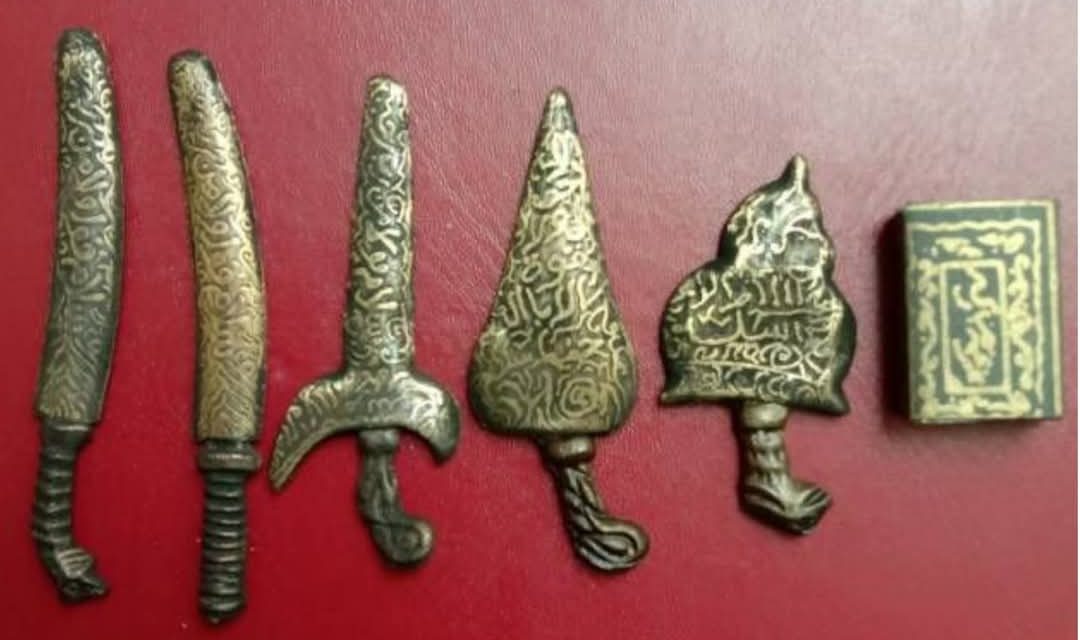 Kisah Mistis: KERIS SEMAR MESEM