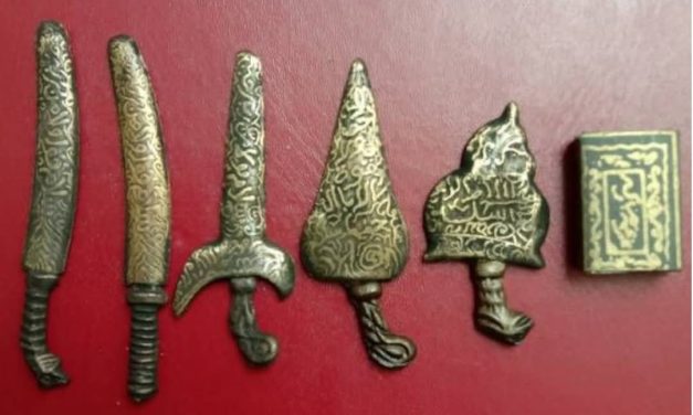 Kisah Mistis: KERIS SEMAR MESEM