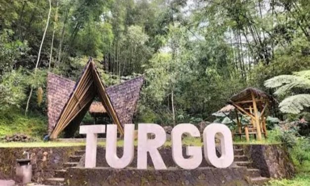 Panggonan Wingit: MISTIS BUKIT TURGO, SLEMAN