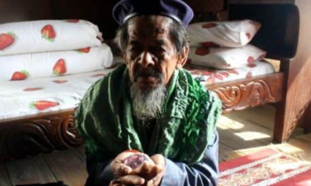 Kisah Nyata: BERLIAN QARSING MILIK KERAJAAN GOWA