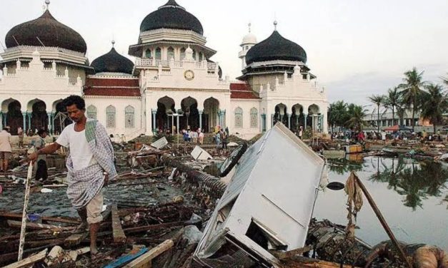 Ngaji: MENYIKAPI TRAGEDI TSUNAMI, ACEH