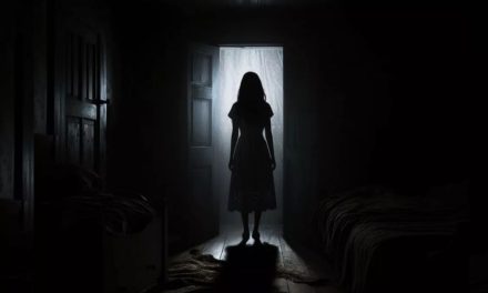 Kisah Mistis: KUNTILAKAN BETERBANGAN DI BATANG KUIS