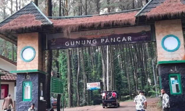 Panggonan Wingit: LEGENDA GAIB GUNUNG PANCAR, BOGOR