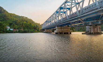Panggonan Wingit: JIN BETERBANGAN DI ATAS JEMBATAN SERAYU