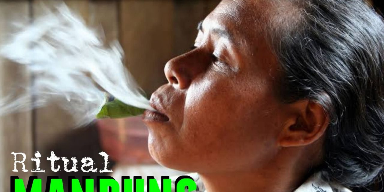 Kisah Mistis: MANDUNG, RITUAL KEMATIAN DARI DAYAK