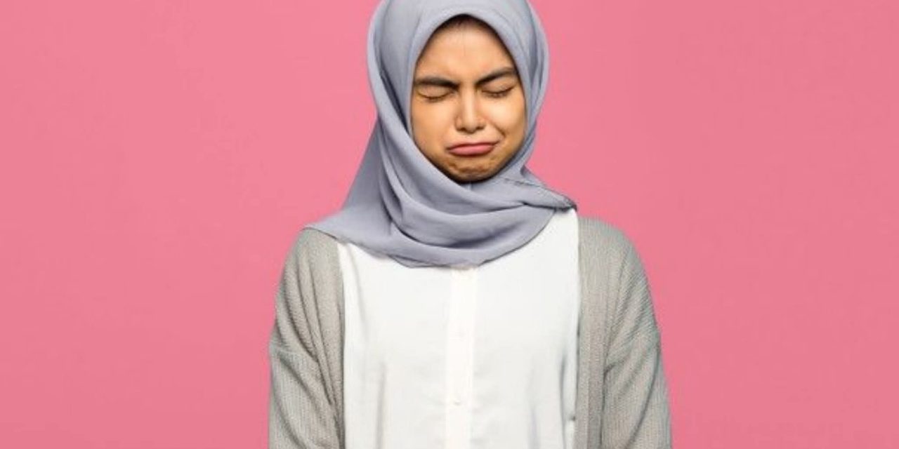 Layanan Kami: GADIS PUNYA PROBLEM DI KULIT WAJAH