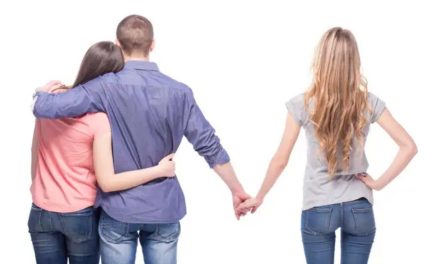 Konsultasi: SUAMI JADI HOBBY MAIN WANITA