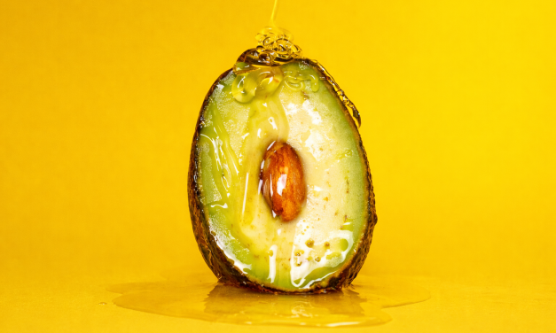 Dibaluri Madu Saat Berhubungan Intim, Amankah? Edukasi Seks Rumah Tangga