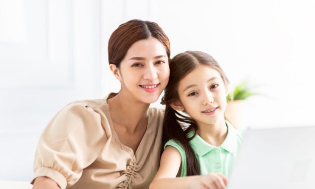 KAPAN DAN BAGAIMANA MEMBERITAHU ANAK TENTANG SEKS – Konsultasi Kesehatan Seksual